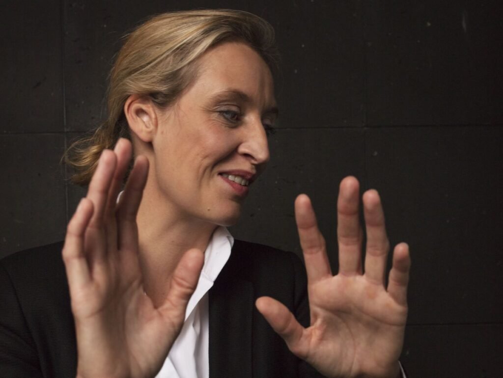 Alice Weidel Ohr: Rolle und Kontroversen im politischen Kontext